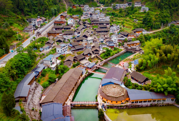古丈县默戎镇牛角山村