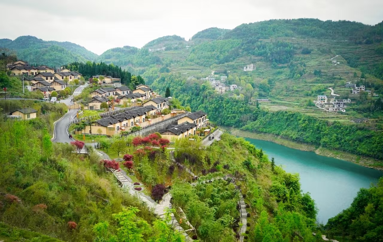 凤凰县麻冲乡竹山村