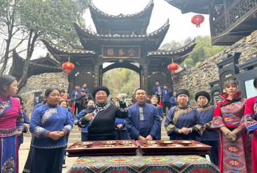 永顺县灵溪镇双凤村